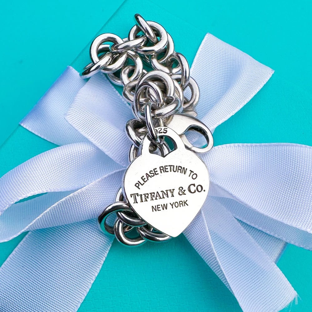 Tiffany & Co Return Tiffany to Tiffany Heart charm bracelet